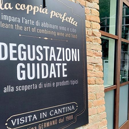 Casa Svizzera Agriturismo Barolo Buitenkant foto