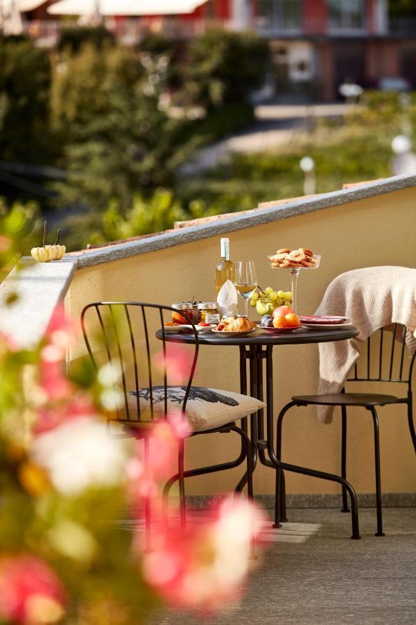 Casa Svizzera Agriturismo Barolo Buitenkant foto