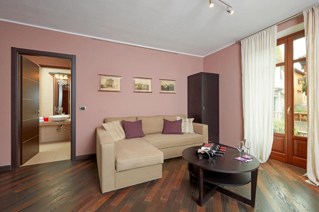 Casa Svizzera Agriturismo Barolo Buitenkant foto